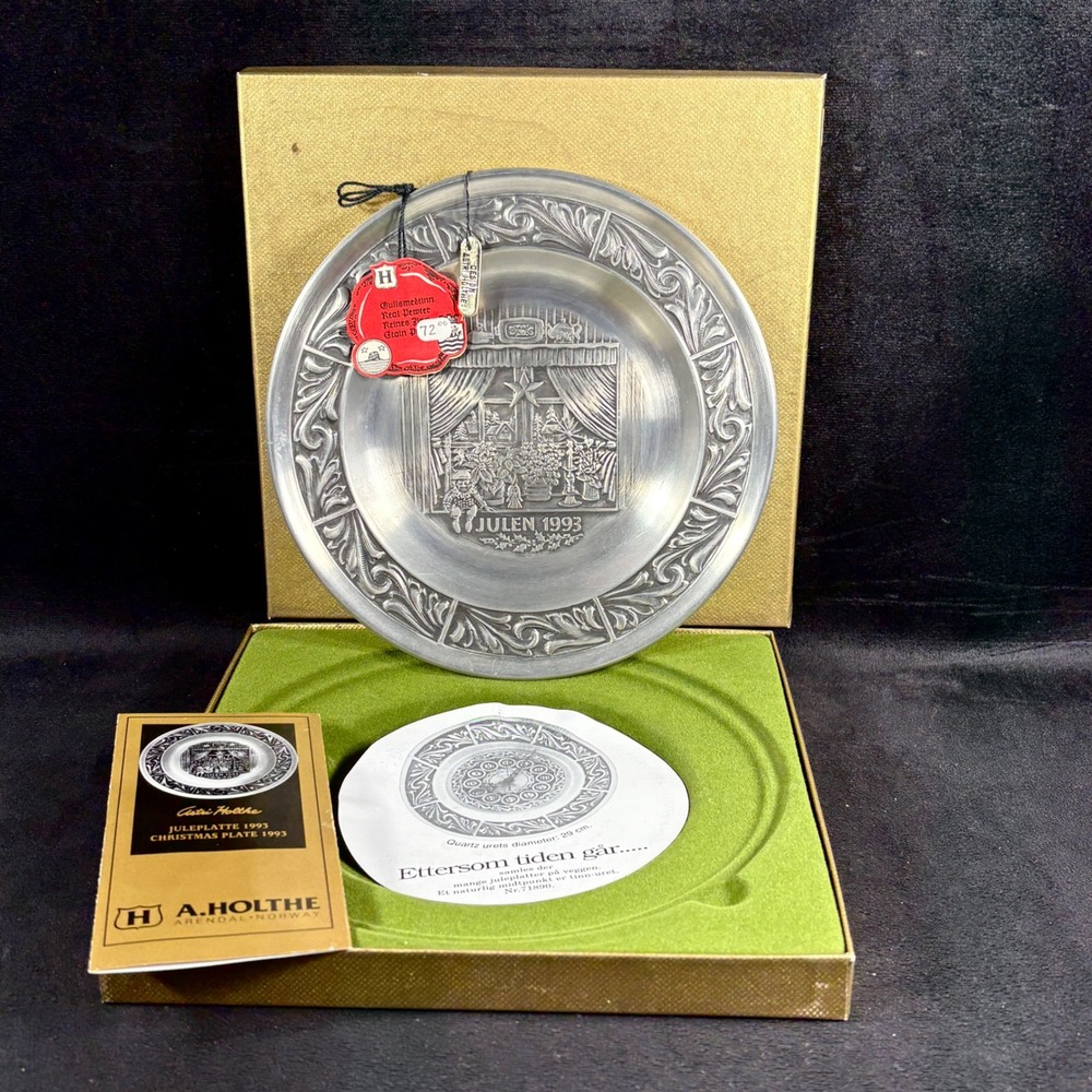 A.‎ Holthe Norway Pewter Plate Julen 1993 Christmas Plate #21 "Julevinduet'"